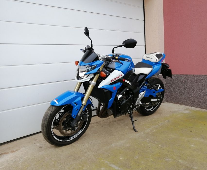 Suzuki Gsr 750  Naked