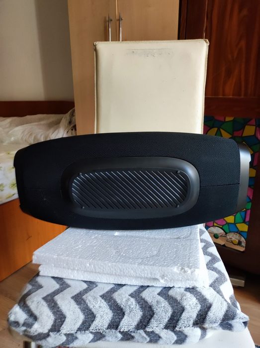 Boxă  portabilă  Puternică  W- KING .  X20 ,  200  w  , RMS.