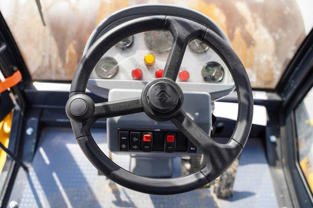 Грунтовый каток CLG6114E