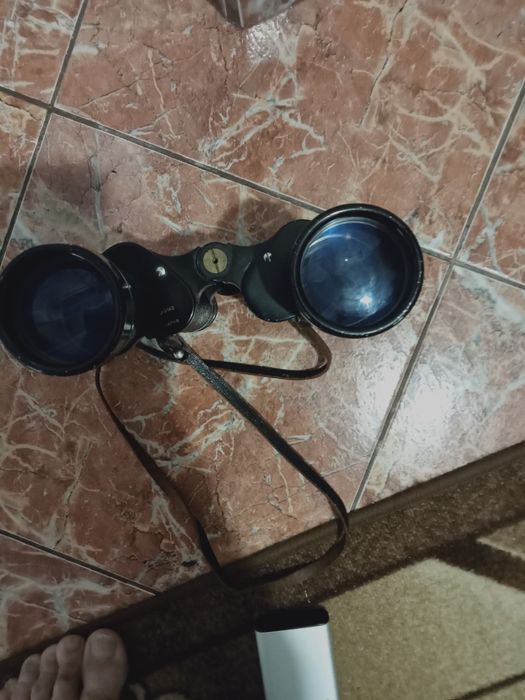 Бинокъл  10x50 190 лв.