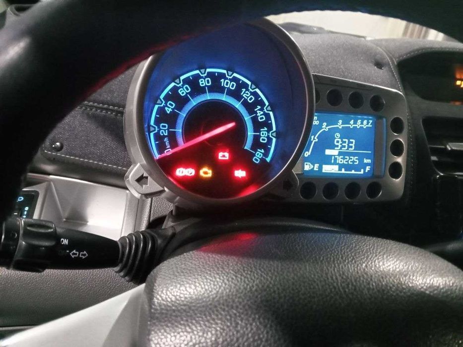 Продаётся  Спарк