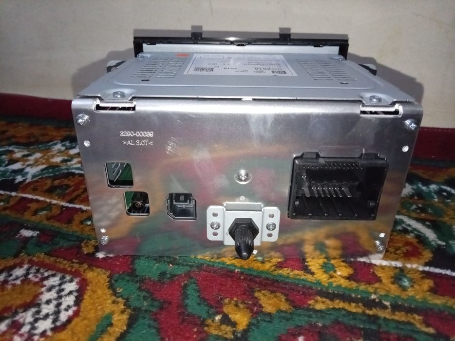 Kobalt magnitofon sotiladi