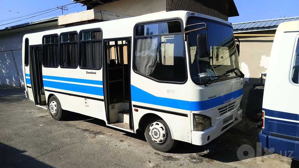 Isuzu avtobus 2010Yil