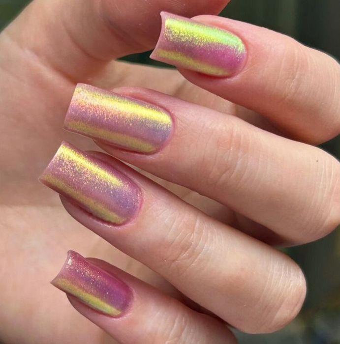 Маникюр и педикюр