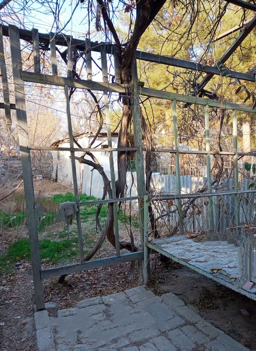 3 комн.квартира в коттедже за ЦУМом в гор.Навои