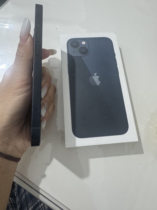 Iphone 13  utilizat in stare buna