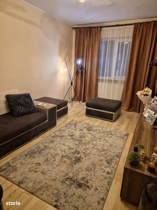 Apartament 3 camere 65 mp utili bucatarie inchisa pivnita Vasile Aaron — fotografia 1