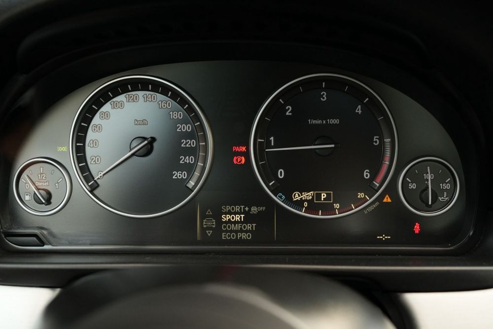 Bmw 525D xDrive 2015 Euro 6 218cp • 12 Luni Garantie Motor Cutie Diferential • Distributie Noua cu Acte doveditoare • Istoric Complet In Reteaua BMW