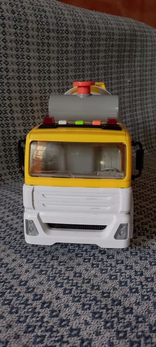 Бетономешалка машина игрушка.