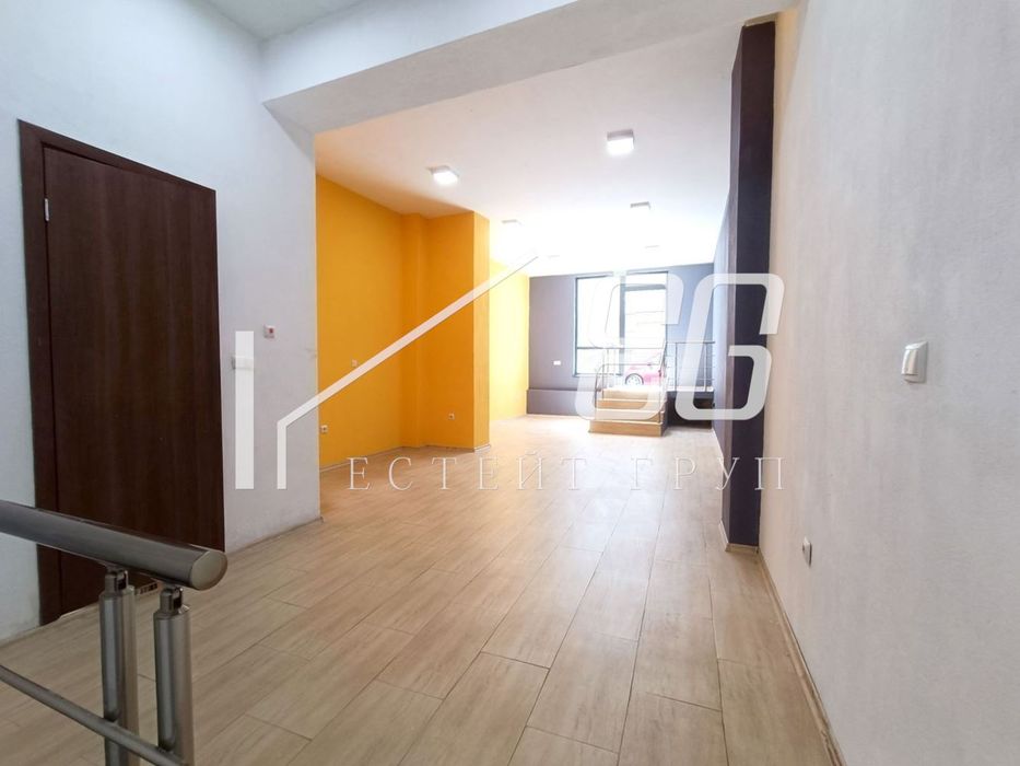 Дава се под наем Офис в Варна, Колхозен пазар - 102 кв.м за 328.95 € - Снимка #2