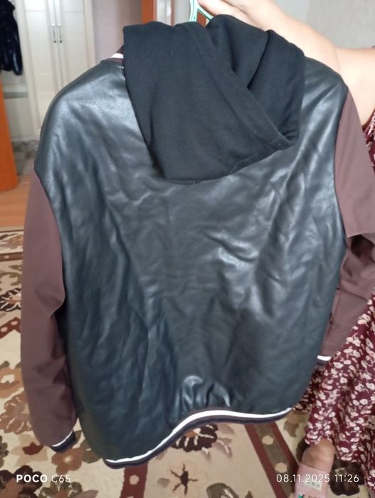 Демисезонная подростковая куртка