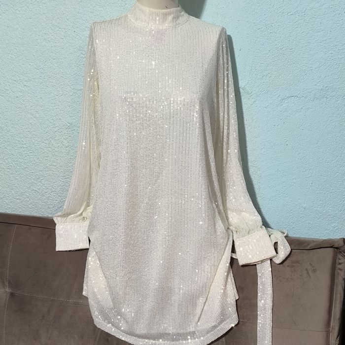 Rochie superba alba cu paiete de ocazie noua cu eticheta