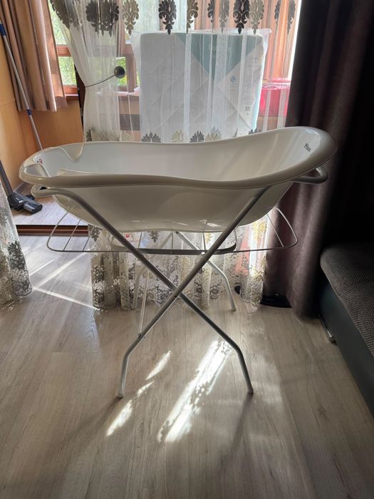 Продам ванночку и подставку