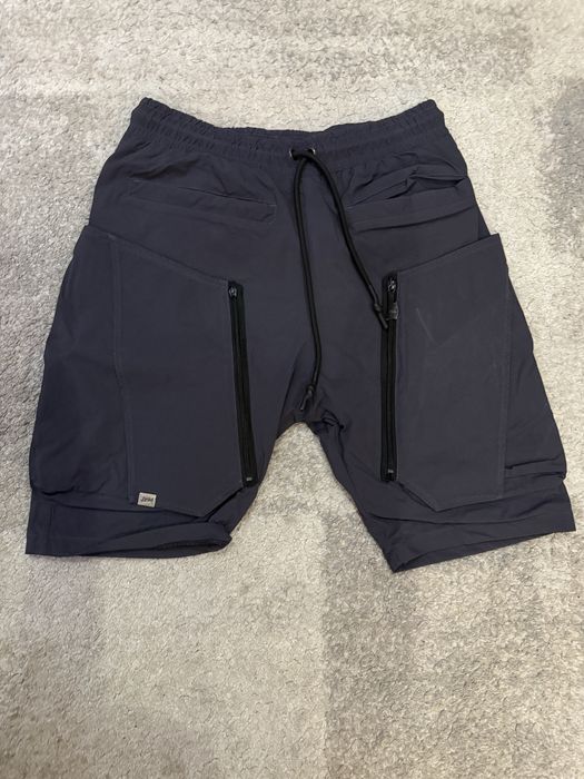 Къси панталони на Luda