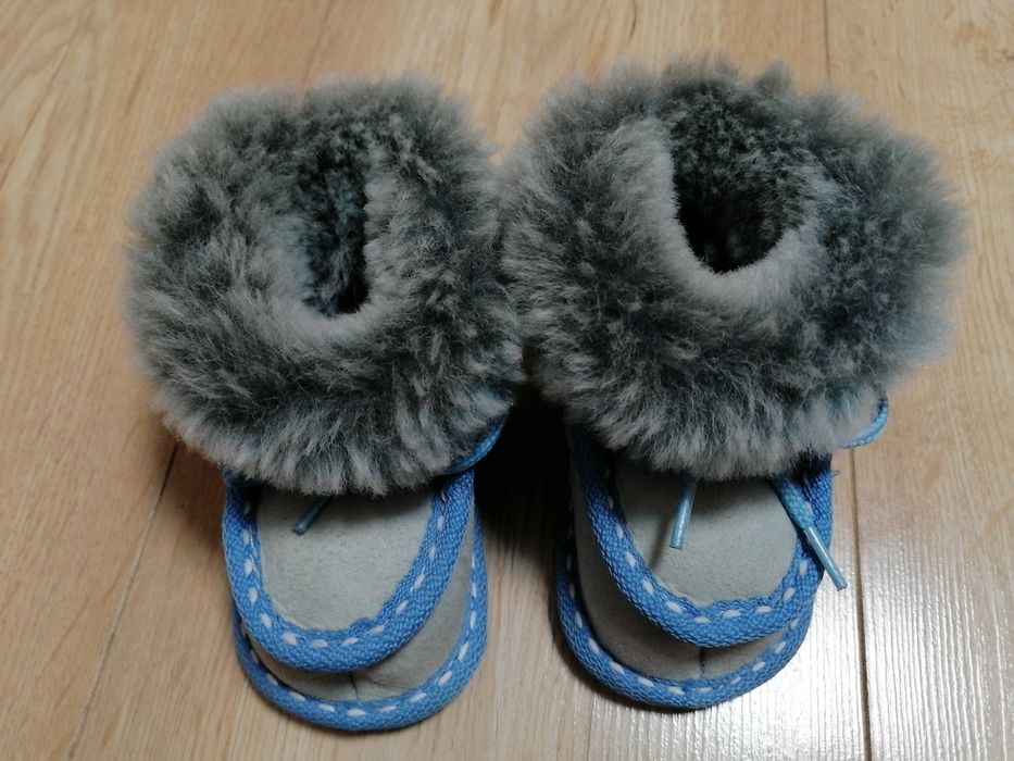 Боти за момче 18 номер