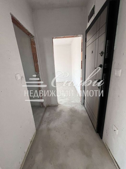 Продава се Двустаен апартамент в Търговище, Център - 57 кв.м за 1264 €/кв.м - Снимка #6