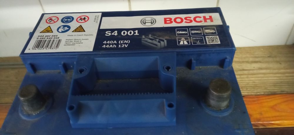 Акумулатор  BOSCH  44 AH