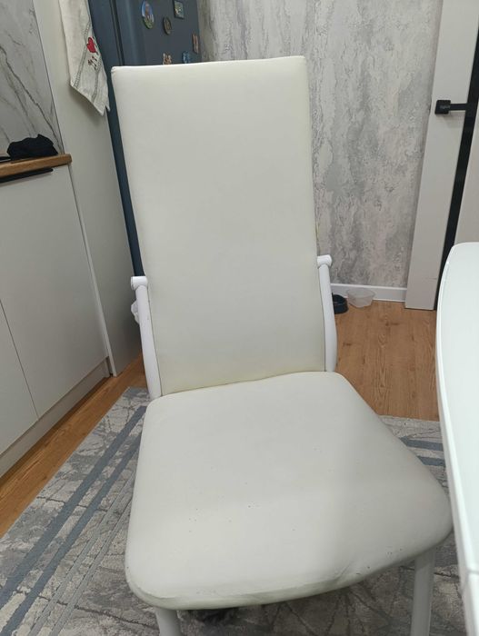 Продам стулья срочно