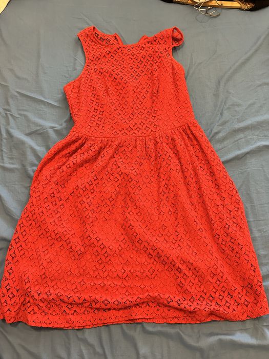 Rochie rosie cu dantela