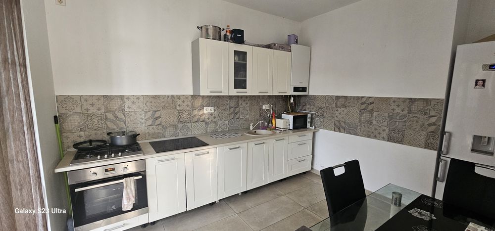 Casa de inchiriat , Dezmir