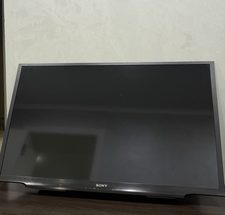 Продам телевизор Sony smart