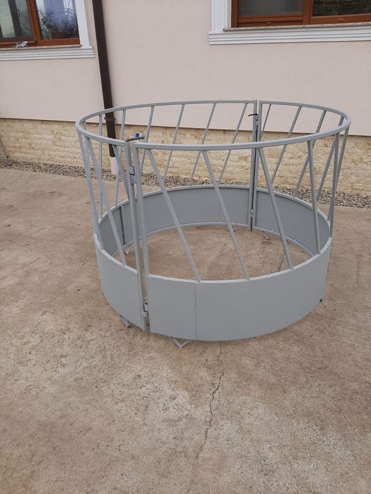 Hranitoare  animale adapatoare buncare cereale separator statie de mul