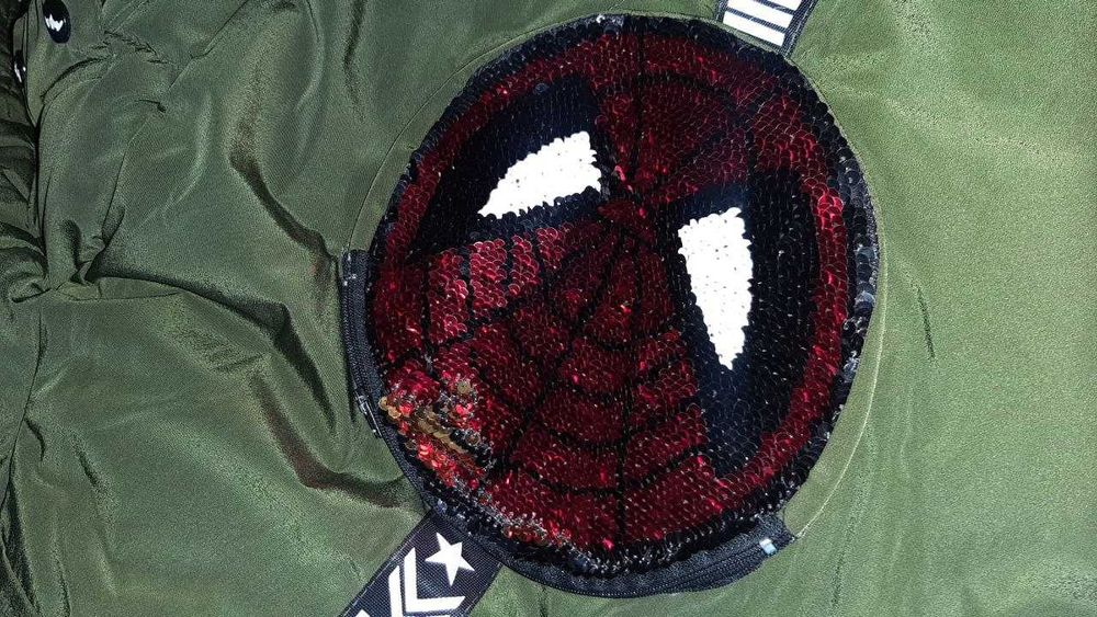 Продаю куртку детскую для мальчика 4-5лет в хорошем состоянии.