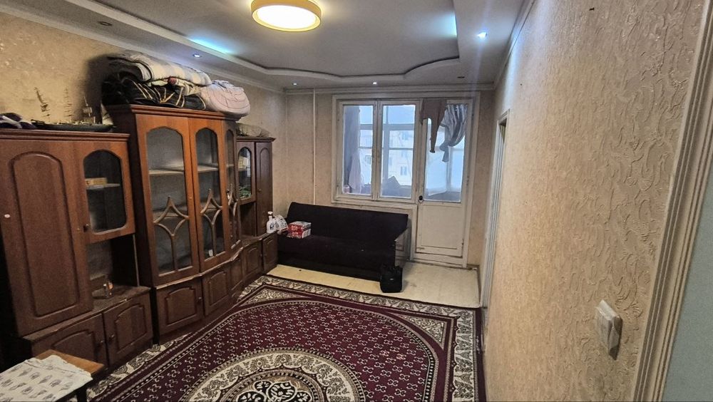 Uy sotiladi uch xonali