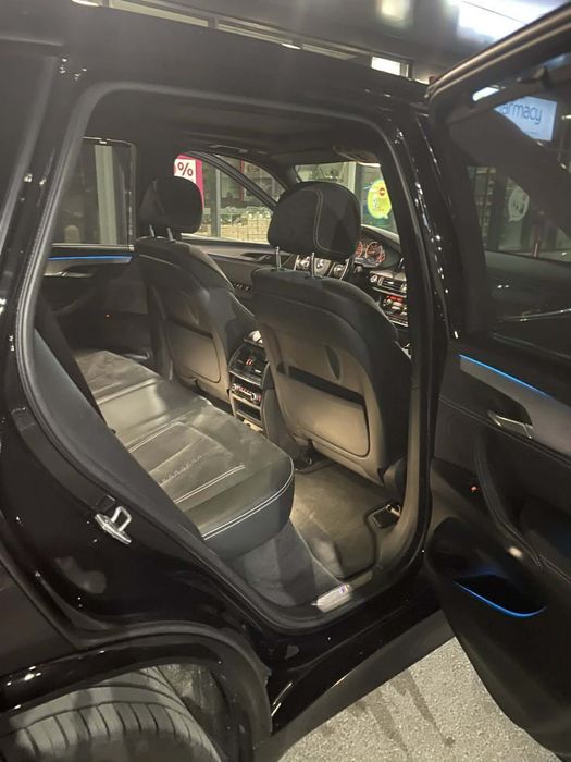 Продавам  BMW x5 M50D