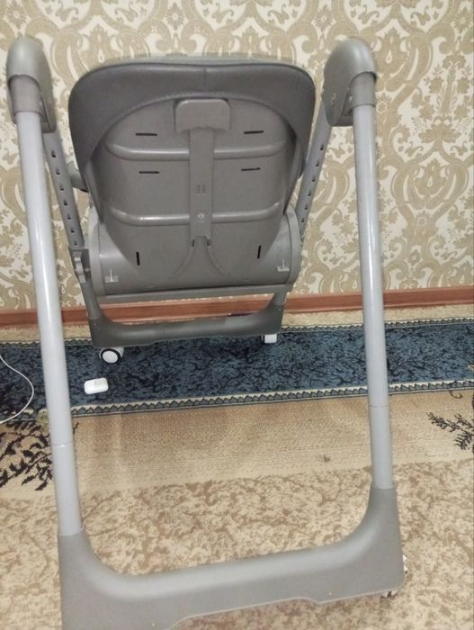 Овқатланиш стули! Холати яхши. Тоза, поакиза ишлатилган.