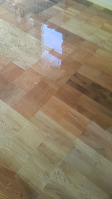 Шлифовка лакировка тонировка реставрация паркета и дерев.полов 220в.