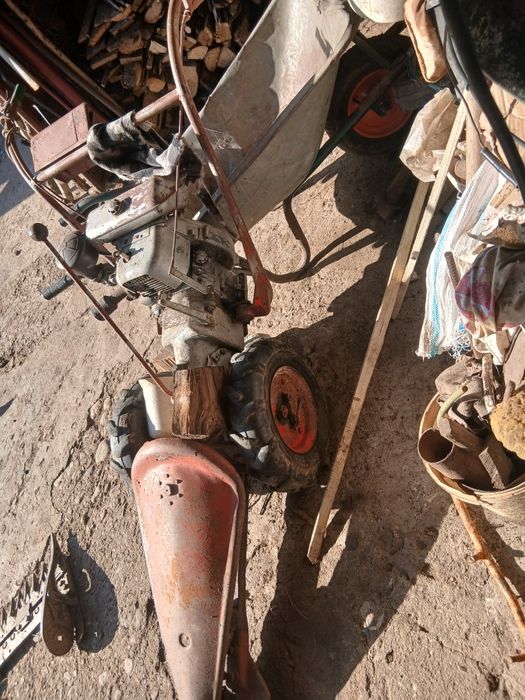 vând 2 cositor carpatina mai multe detalii la telefon