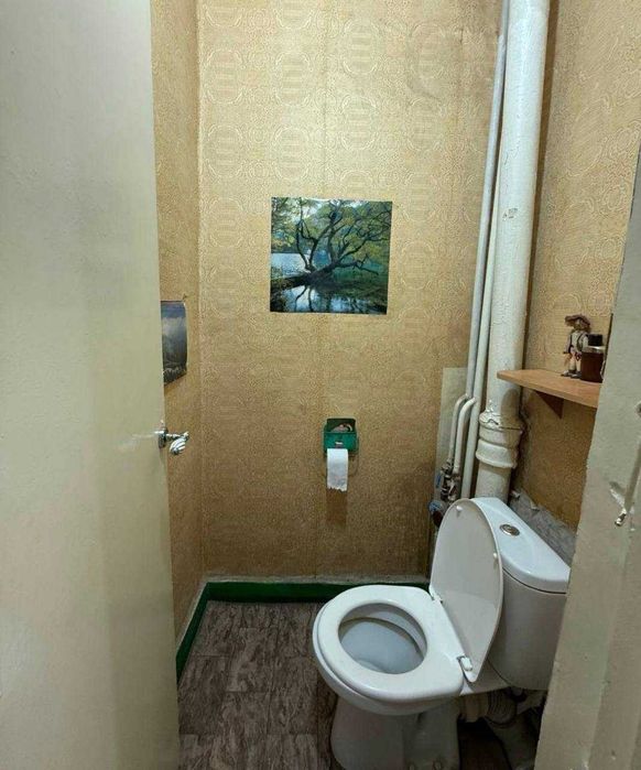 Продаётся 2-х комнатная 77 серия кирпичный дом не торец ор-р Буз 2