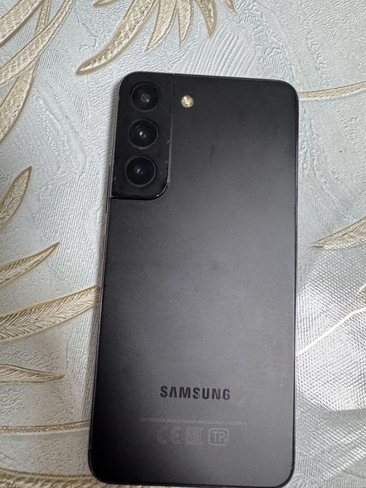 Samsung galaxy S 22    256/8