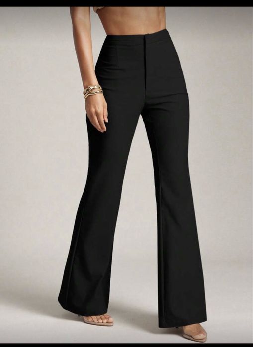 Черен разкроен панталон