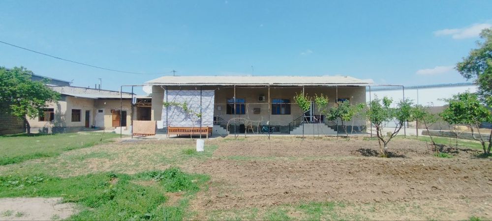 16 соток ховли сотилади кум арикда корхонага складга зор жой