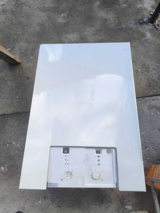 Dezmembrez Centrala Termica Buderus Logamax U052-28T Pe Piese