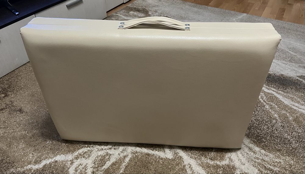 Продам кушетку-чемодан