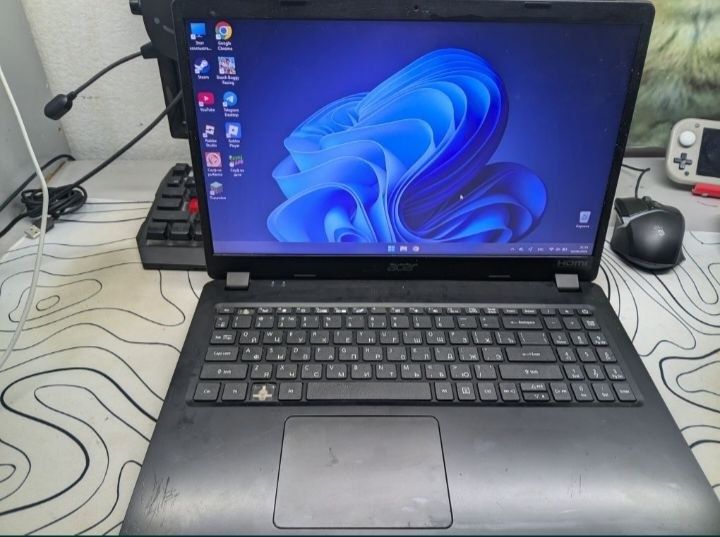 Ноутбук Acer Extra 215