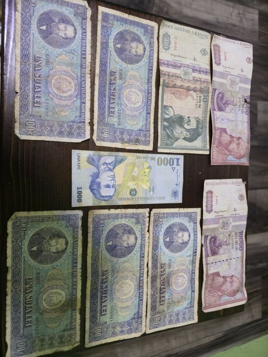 Vând bancnote vechi de colectie