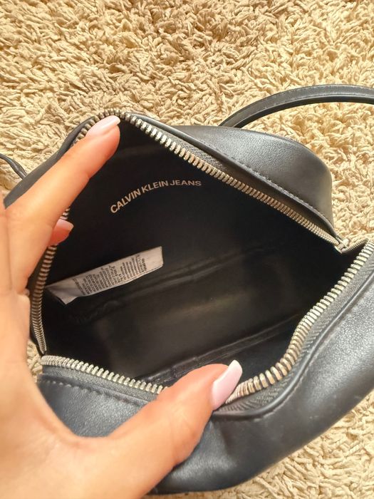 Crossbody чанта calvin klein
