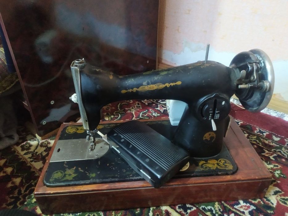 Tikuv masina sotiladi