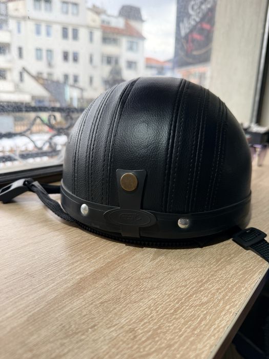 Кожена мото каска