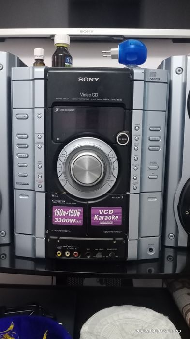 Музыкальный центр