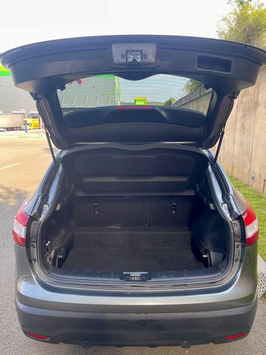 Vând Nissan Qashqai