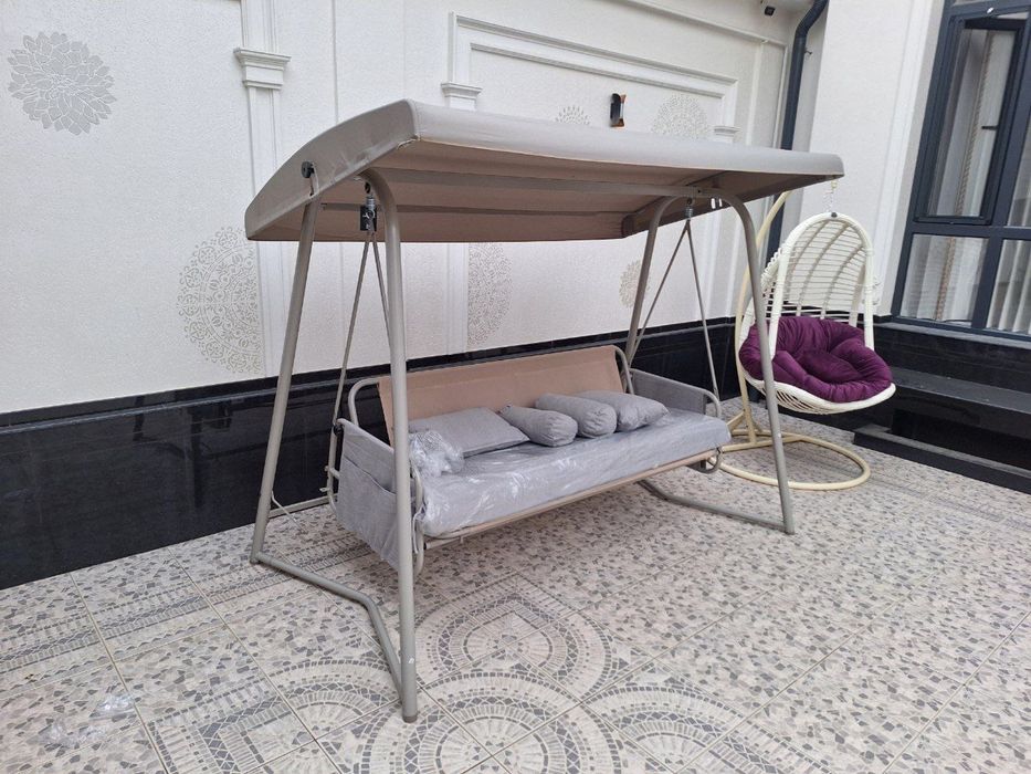 Садавой качела.