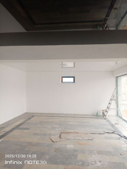 Super market sotiladi