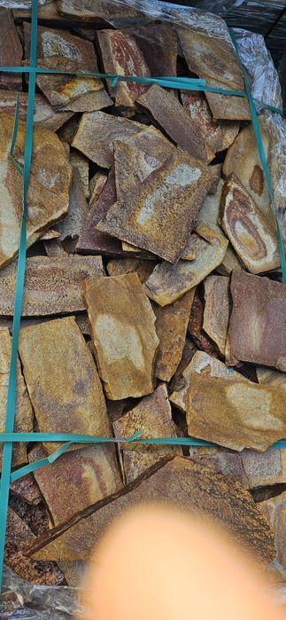 Piatră naturală diversă