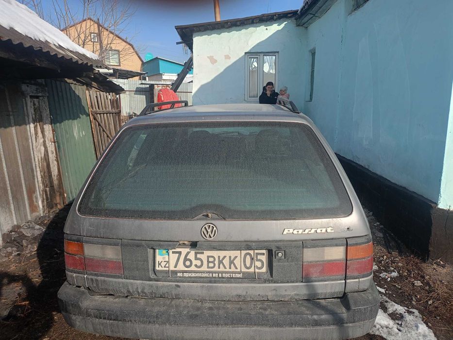 Продам срочно  машину