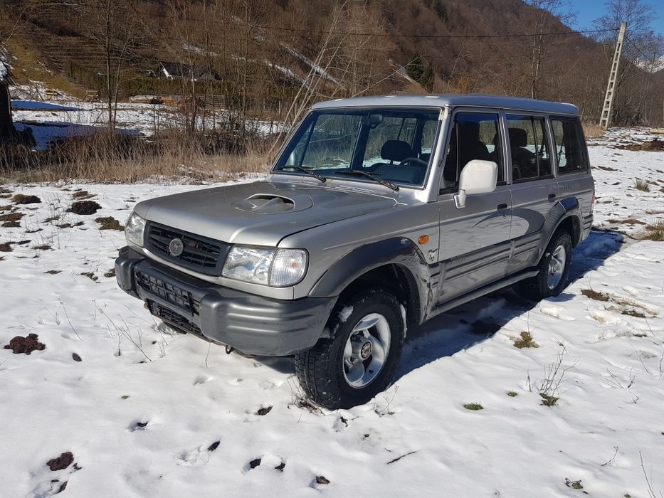 Vand sau dezmembrez Hyundai galoper motor 2.5 cutie manuală